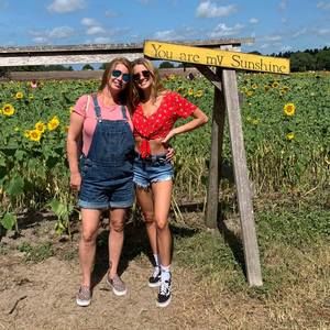 Meet your Posher, Traci